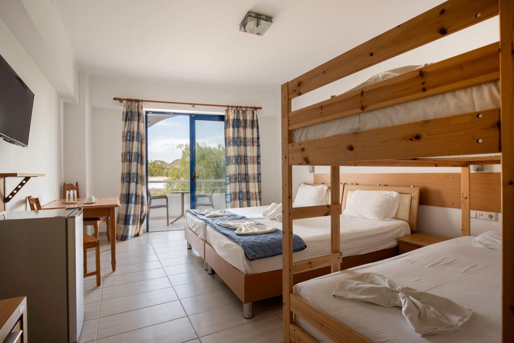 Raffaello Aparthotel *